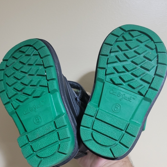 Cat & jack snow boots - Picture 3 of 3